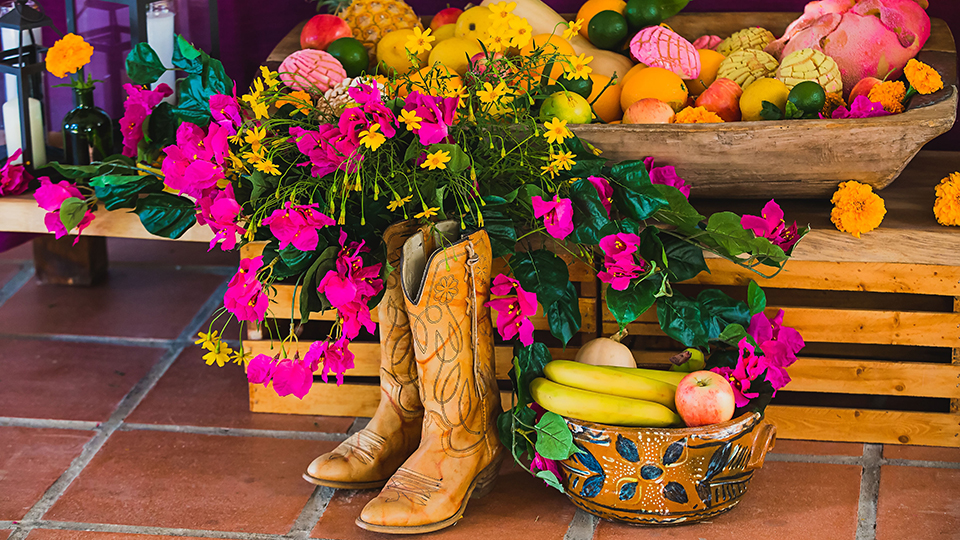 Dia de los Muertos decorations